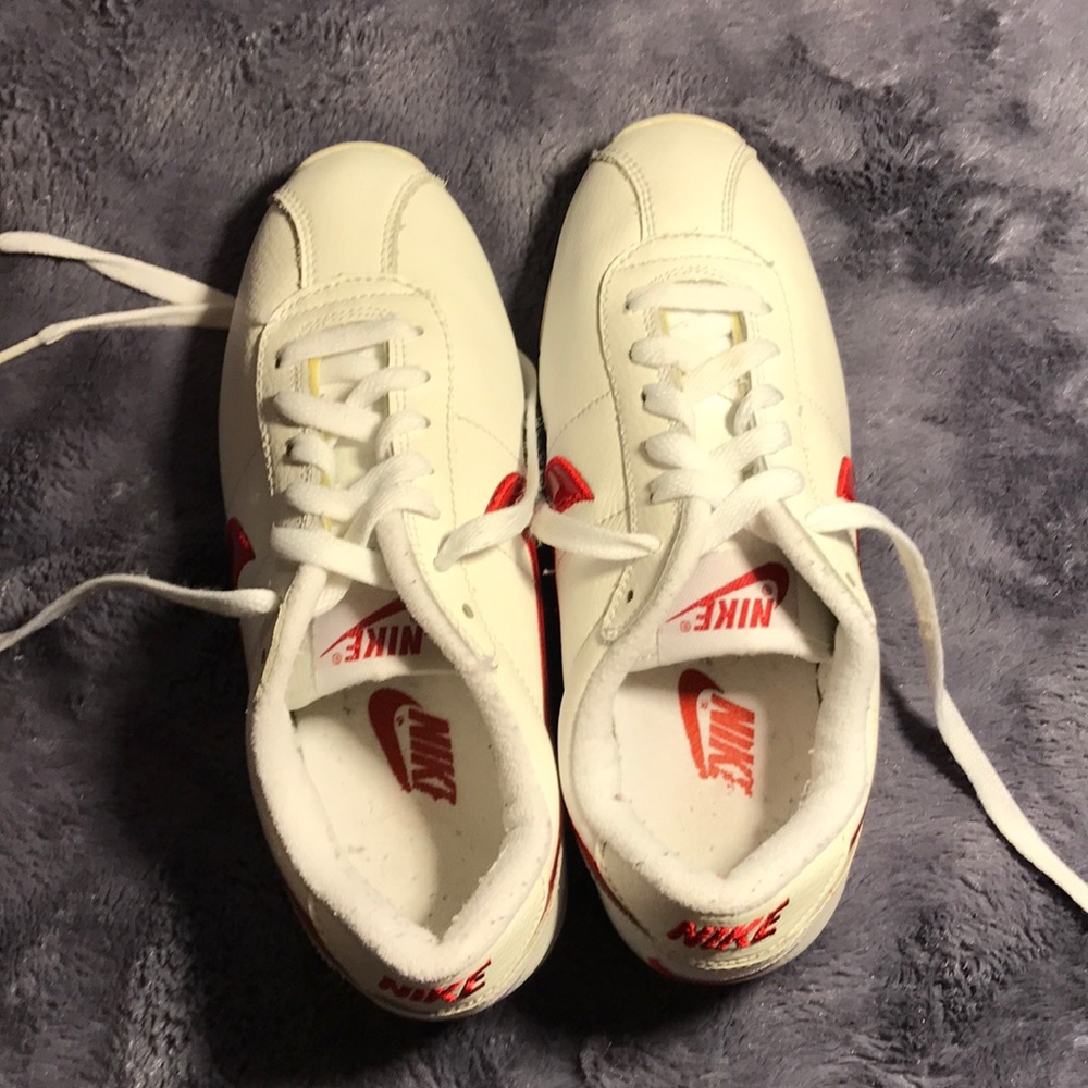 Nike cheer shoes size 4.5
